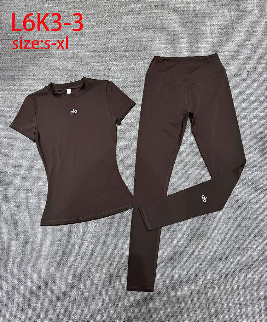 Alo Yoga — סט אימון · L6K3 — תמונה 10