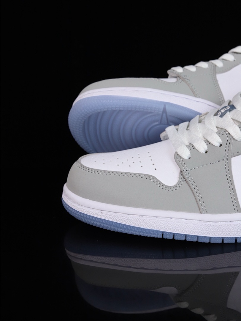 Nike Air Jordan 1 Low · YN03 — תמונה 4