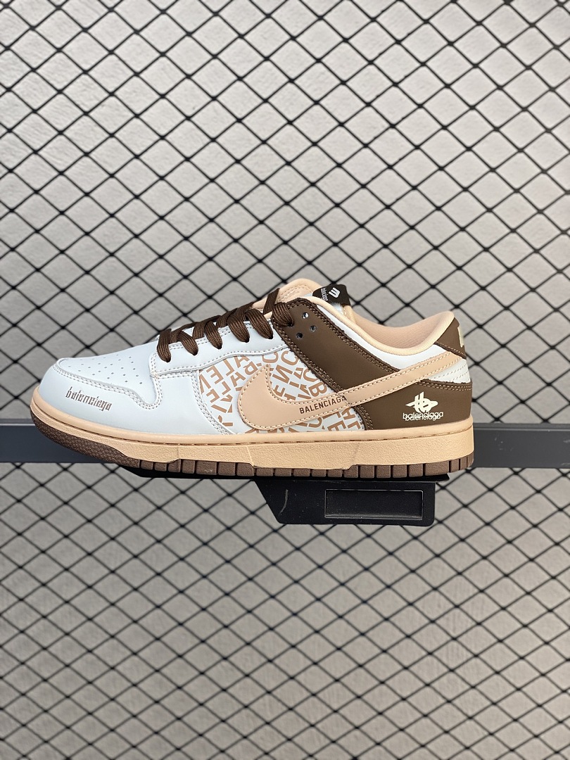 Nike Dunk Low x Stussy · R02N — תמונה 22