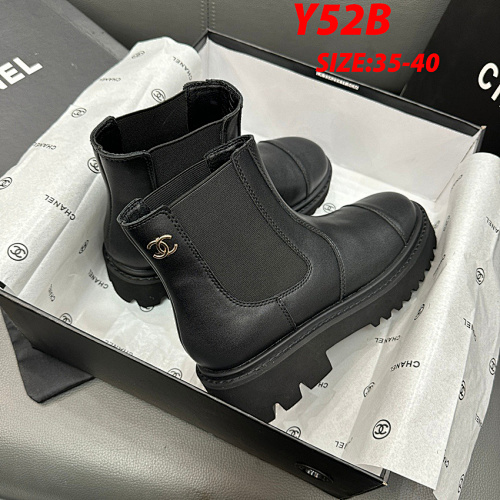 Chanel Calfskin Cap Toe CC Short · Y52B