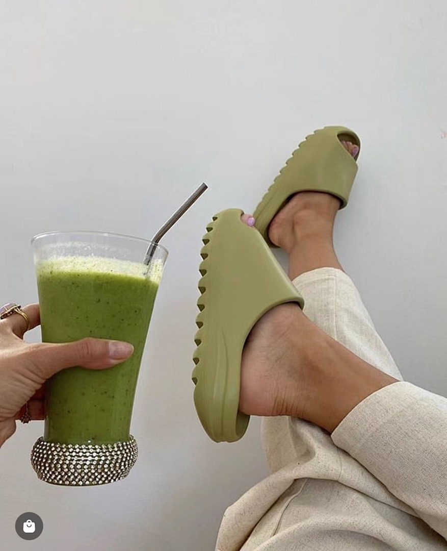 adidas Yeezy Slide · Y8A1 — תמונה 19