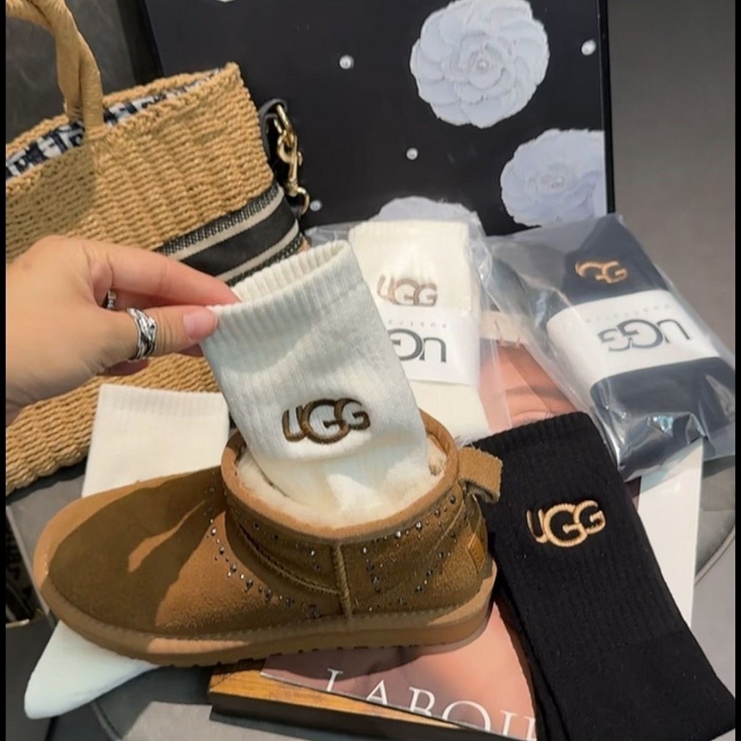 UGG — גרביים · Y2E2 — תמונה 10