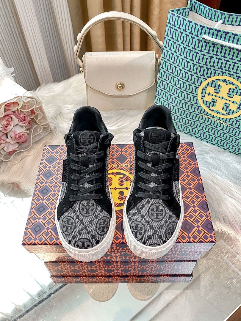 Tory Burch T Monogram Ladybug Sneaker · X2X6 — תמונה 8