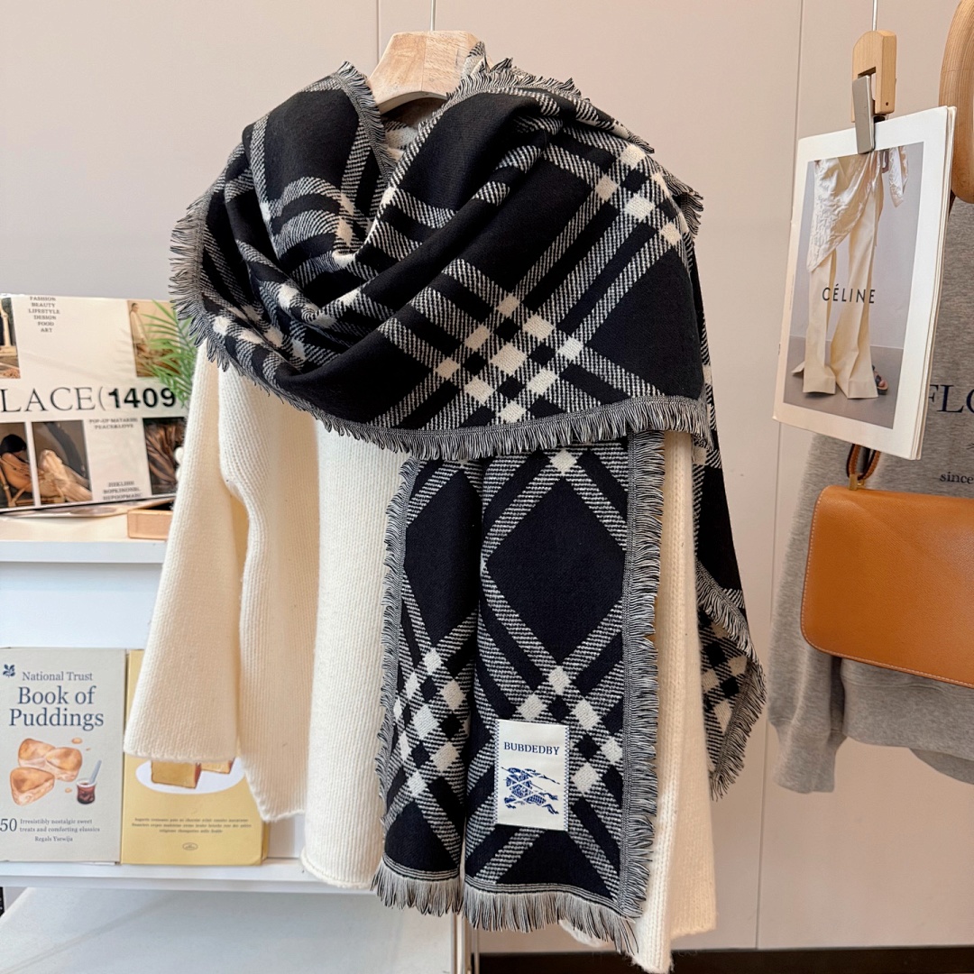 Burberry Wide Check Wool Silk Scarf · M40B — תמונה 13