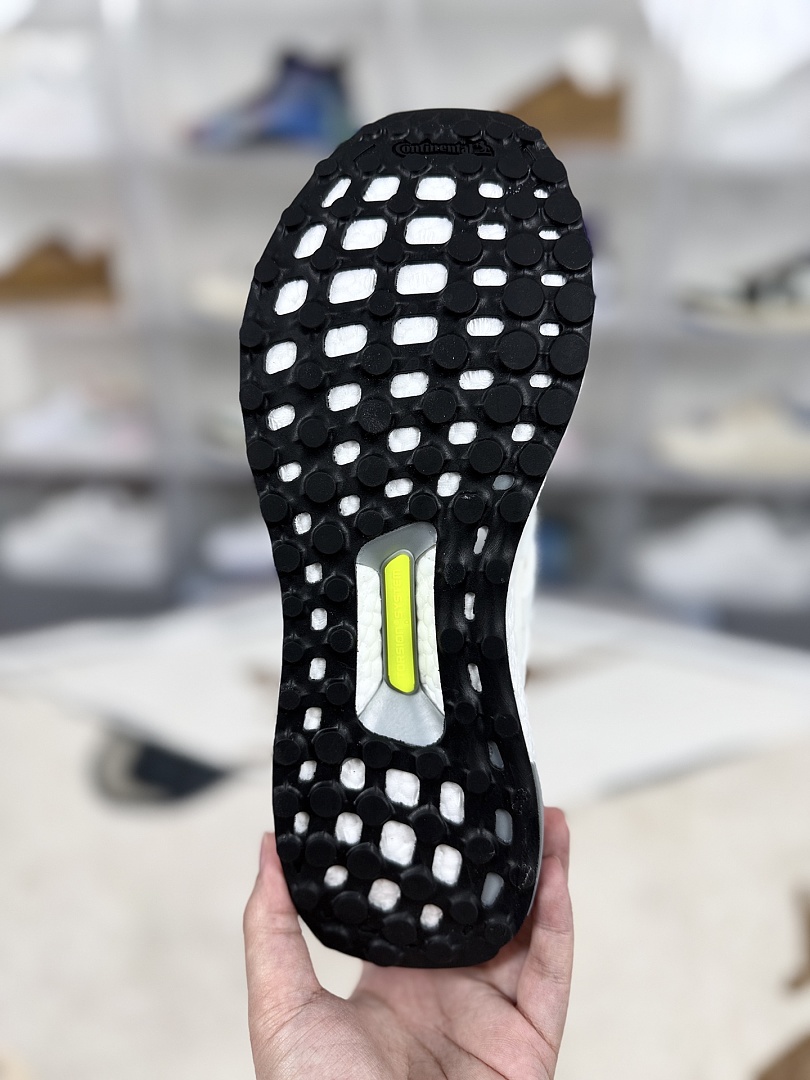 Adidas Ultraboost 1.0 · XX52 — תמונה 3