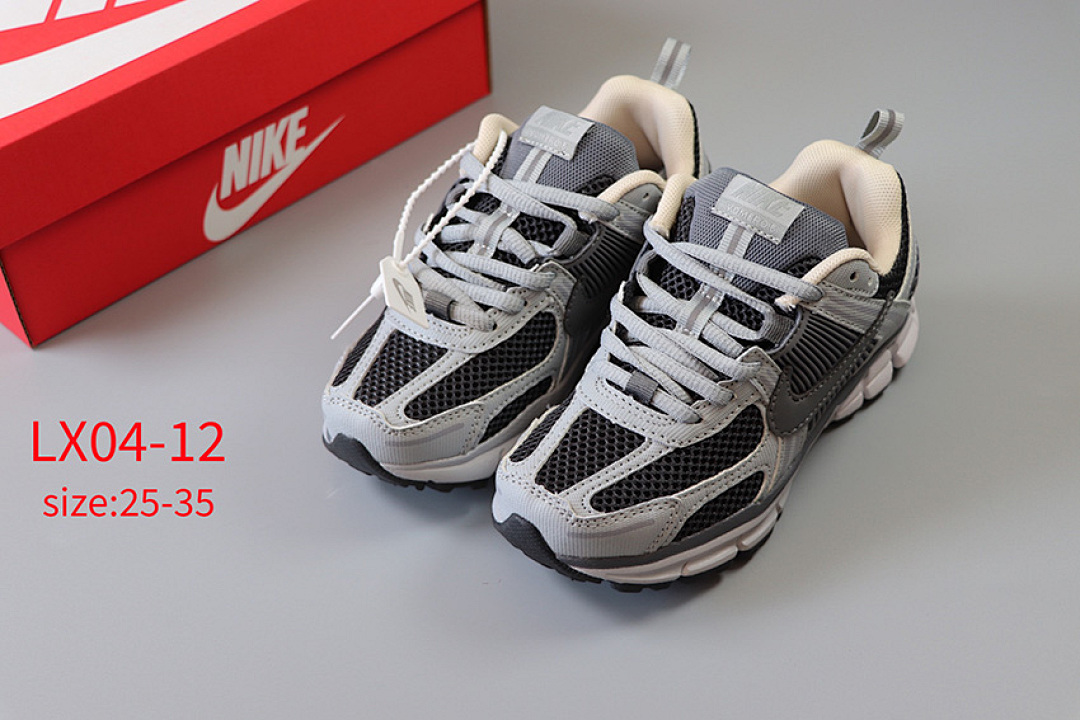 Nike Zoom Vomero 5 · LX04 — תמונה 11