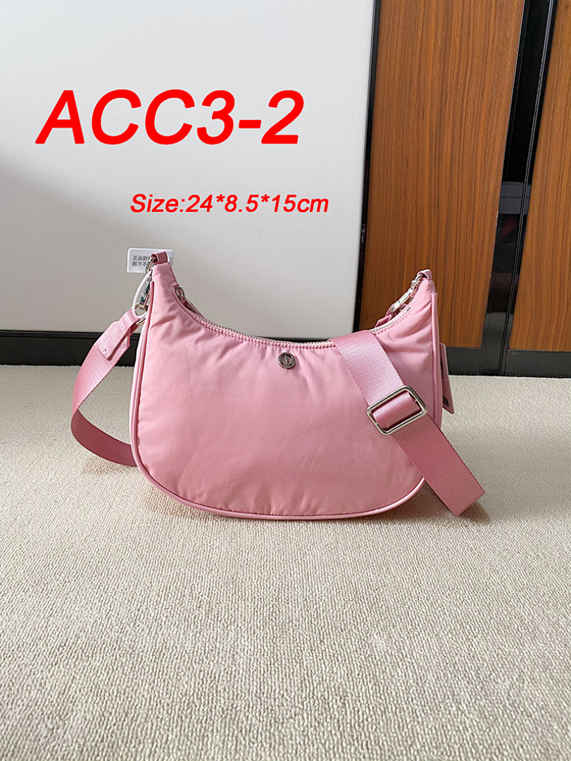 Lululemon City Essentials Small Shoulder Bag · ACC3 — תמונה 18