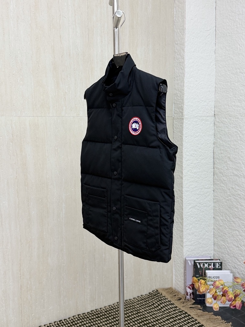 Canada Goose Freestyle Crew Vest · F36H — תמונה 15