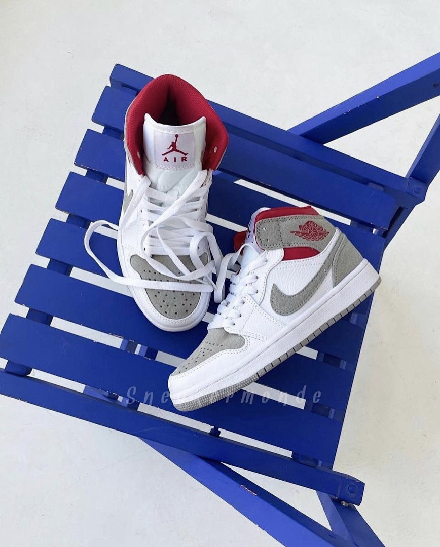 Nike Air Jordan 1 Mid University · Y50A — תמונה 8
