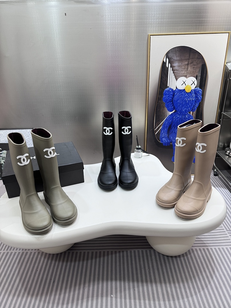 Chanel Caoutchouc CC High Boots · H3H