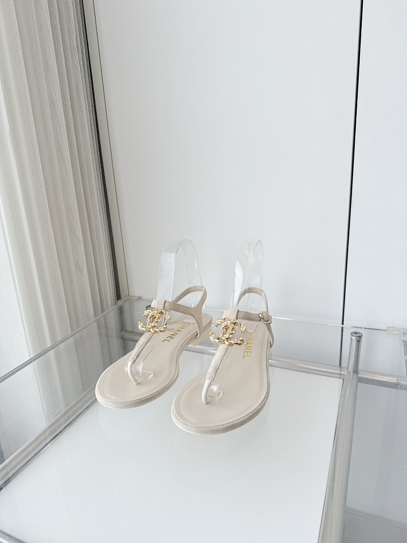 Chanel Interlocking CC Logo Thong Sandals · TR25 — תמונה 12