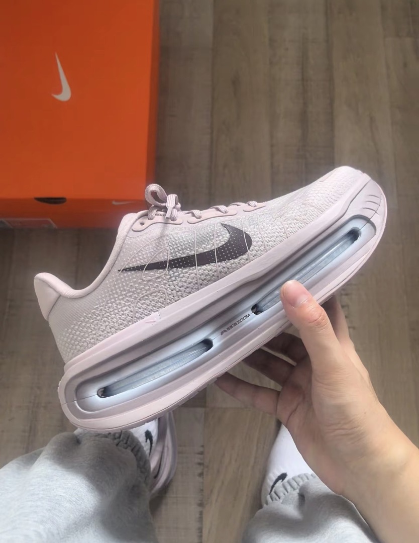 Nike Vomero Premium · RE38 — תמונה 3