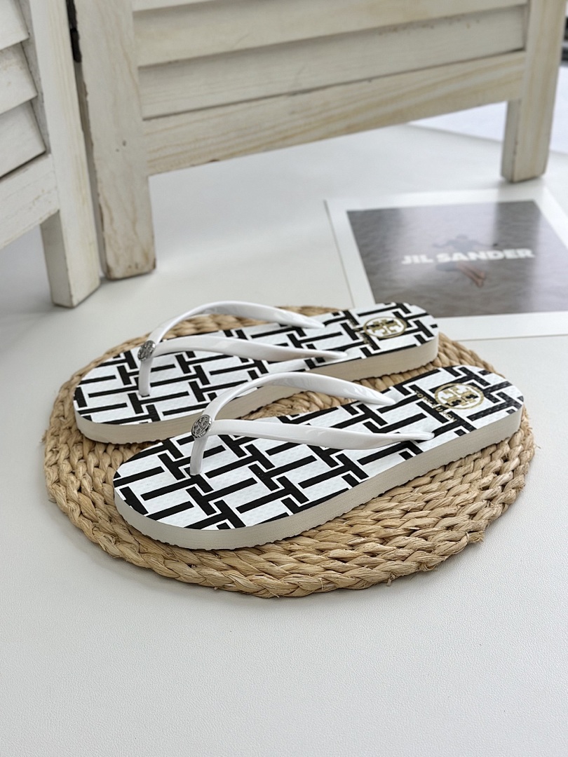 Tory Burch — כפכפים · PYY4 — תמונה 3