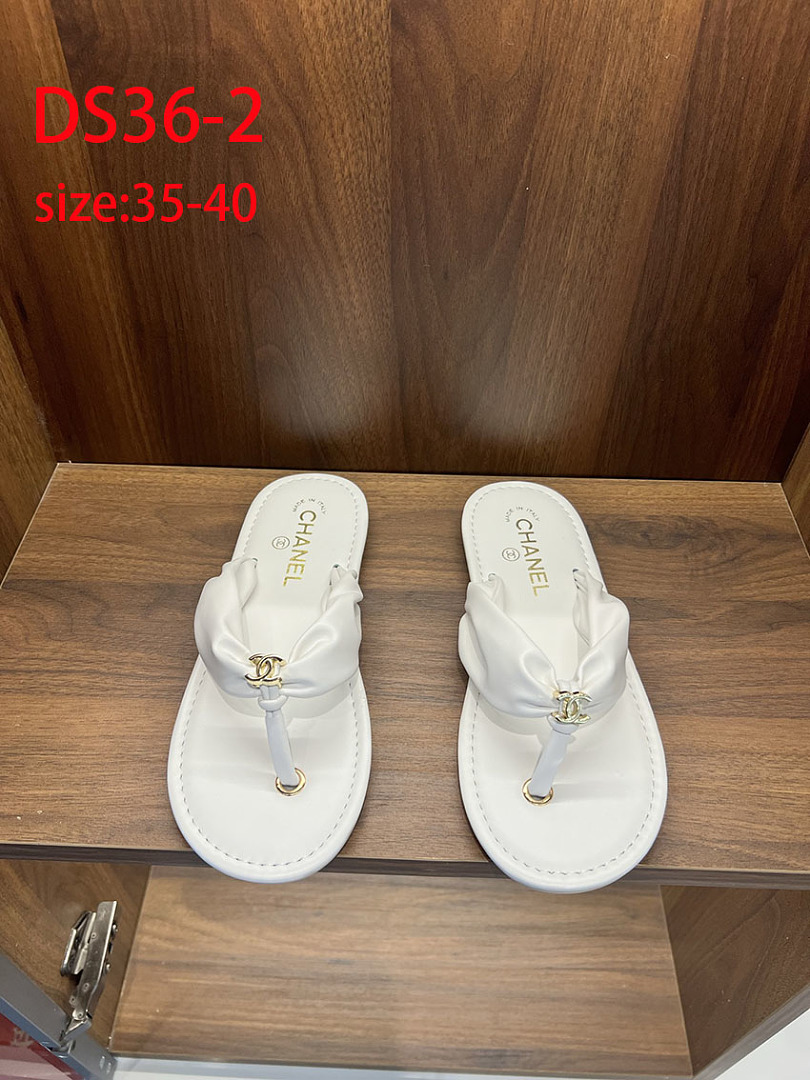 Chanel Quilted Thong Sandals · DS36