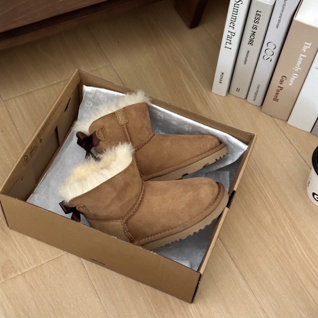 UGG Ultra Mini Bailey Bow · G3M1 — תמונה 5