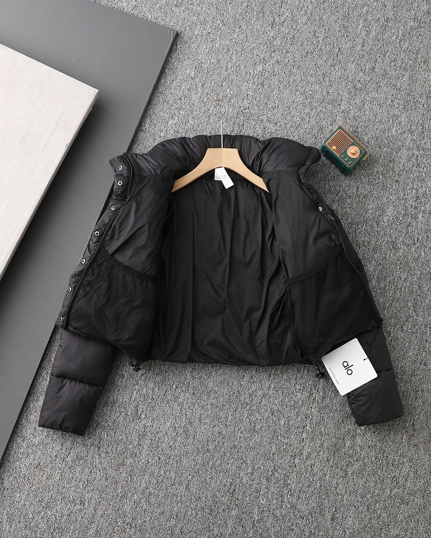 Alo Foxy Puffer Jacket · RS04 — תמונה 2