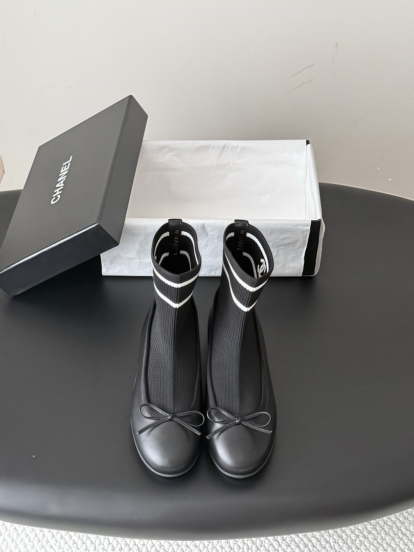 Chanel Sock Sneakers · L643 — תמונה 11