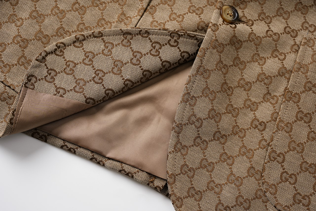 Gucci GG Canvas Jacquard Jacket · BW03 — תמונה 5