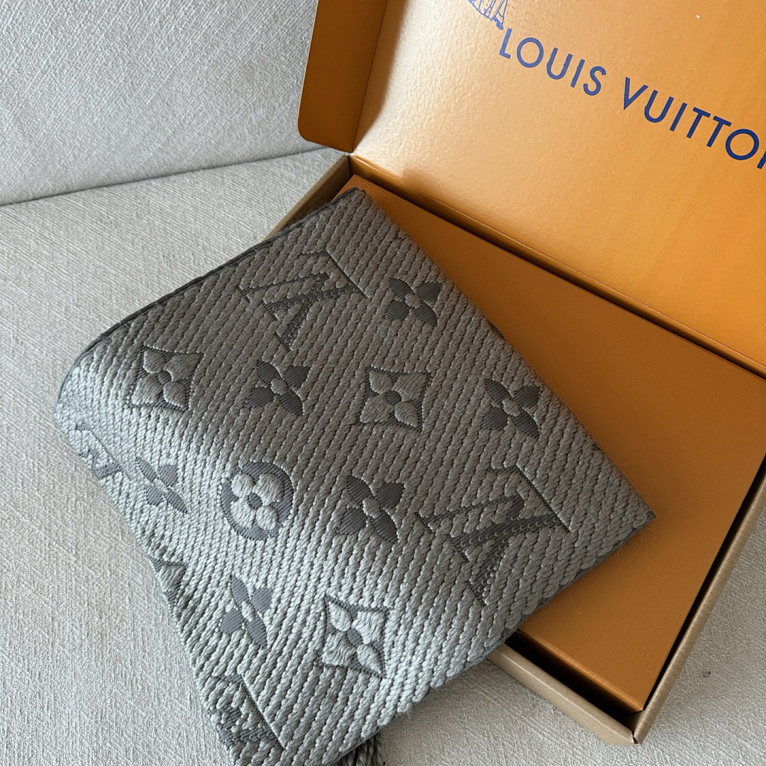 Louis Vuitton Logomania · G2L8 — תמונה 14