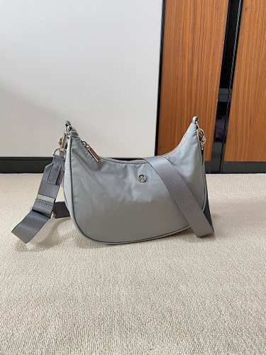 Lululemon City Essentials Small Shoulder Bag · ACC3