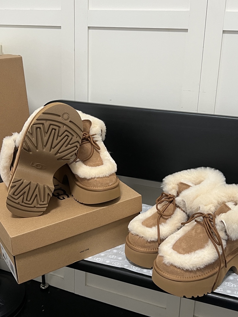 UGG Esmee · M8Z1 — תמונה 5