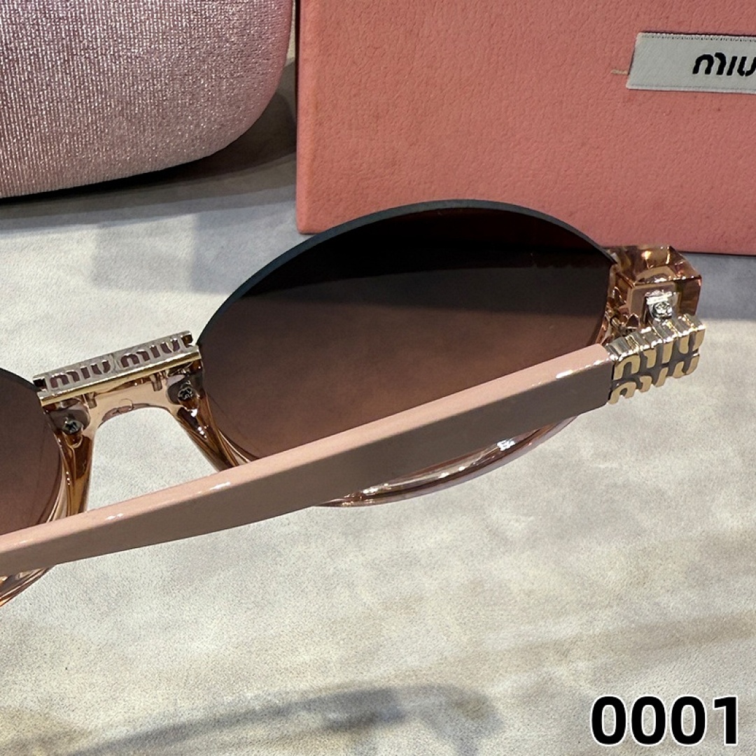 Miu Miu — משקפי שמש · SD2Y — תמונה 2