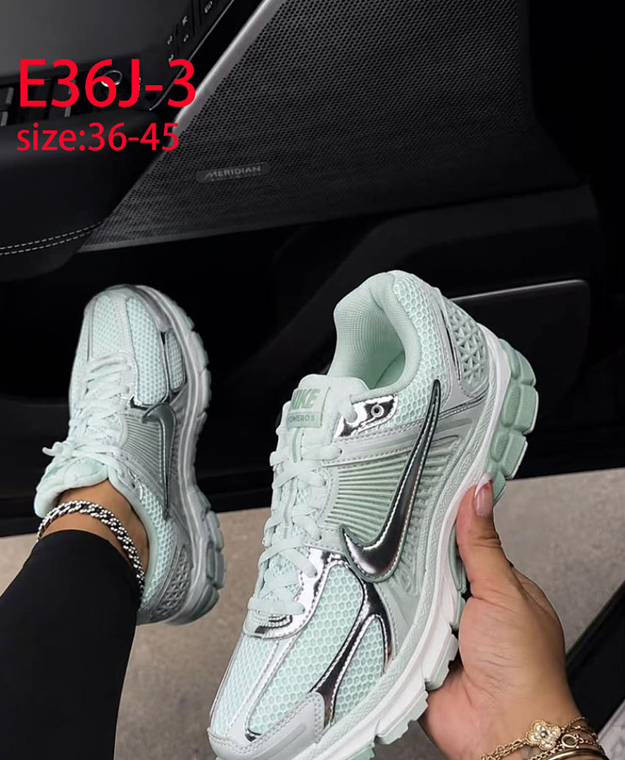Nike Air Zoom Vomero 5 · E36J — תמונה 27