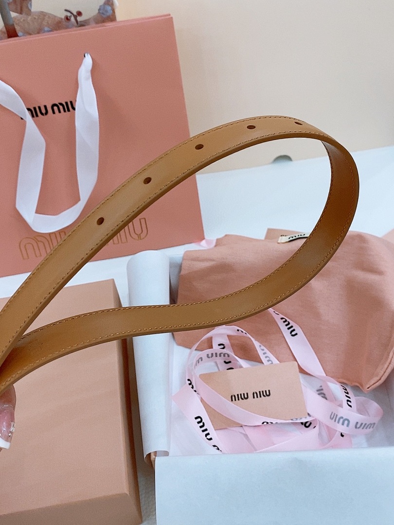 Miu Miu Cognac Leather Belt · RET1 — תמונה 11