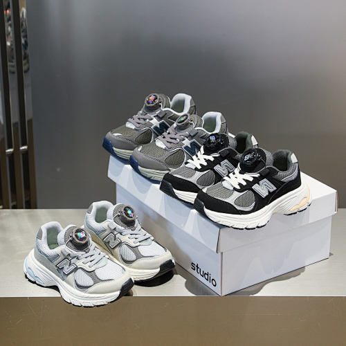 New Balance 2010 · NB2002