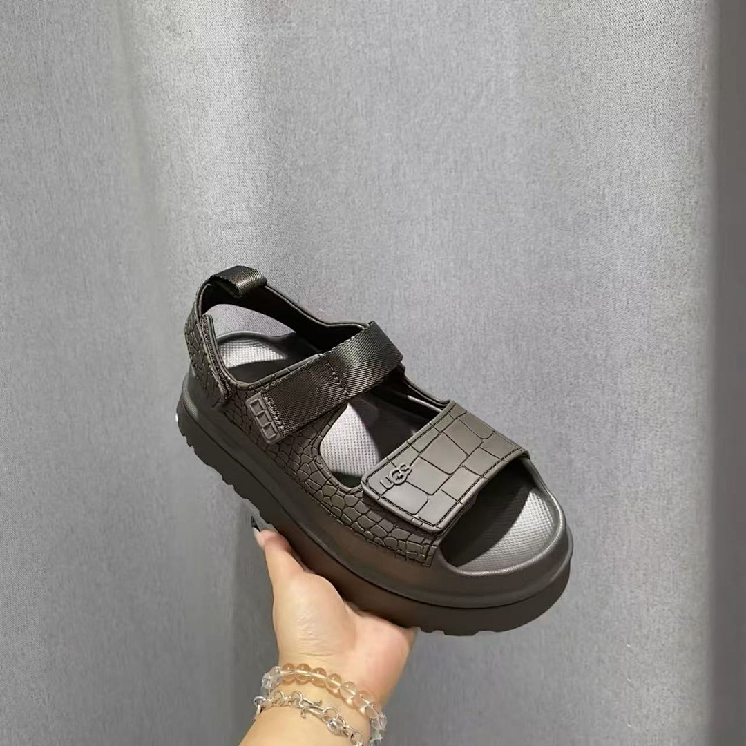 UGG GoldenGlow Embossed Sandal · ZH669 — תמונה 5