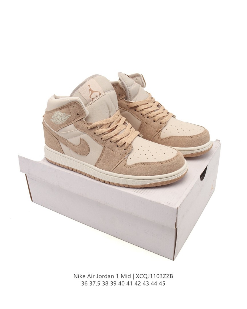 Nike Air Jordan 1 Mid · P8Y2