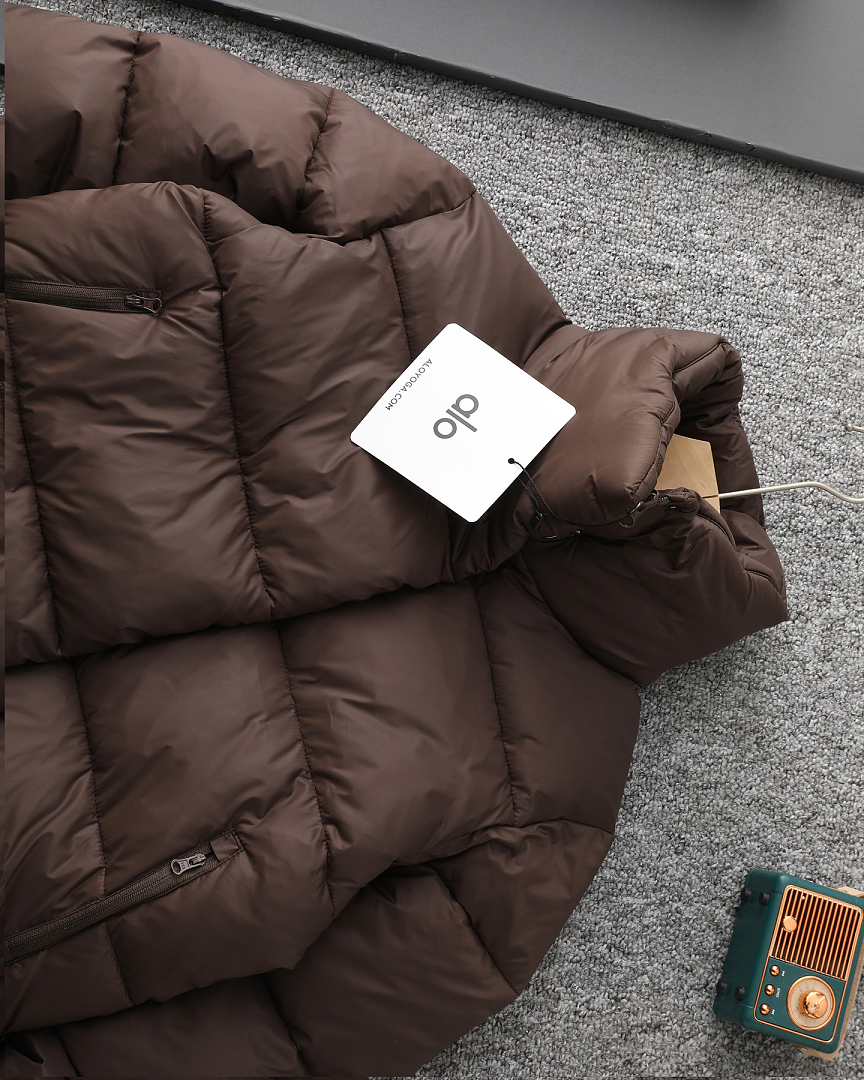 Alo Foxy Puffer Jacket · RS04 — תמונה 7