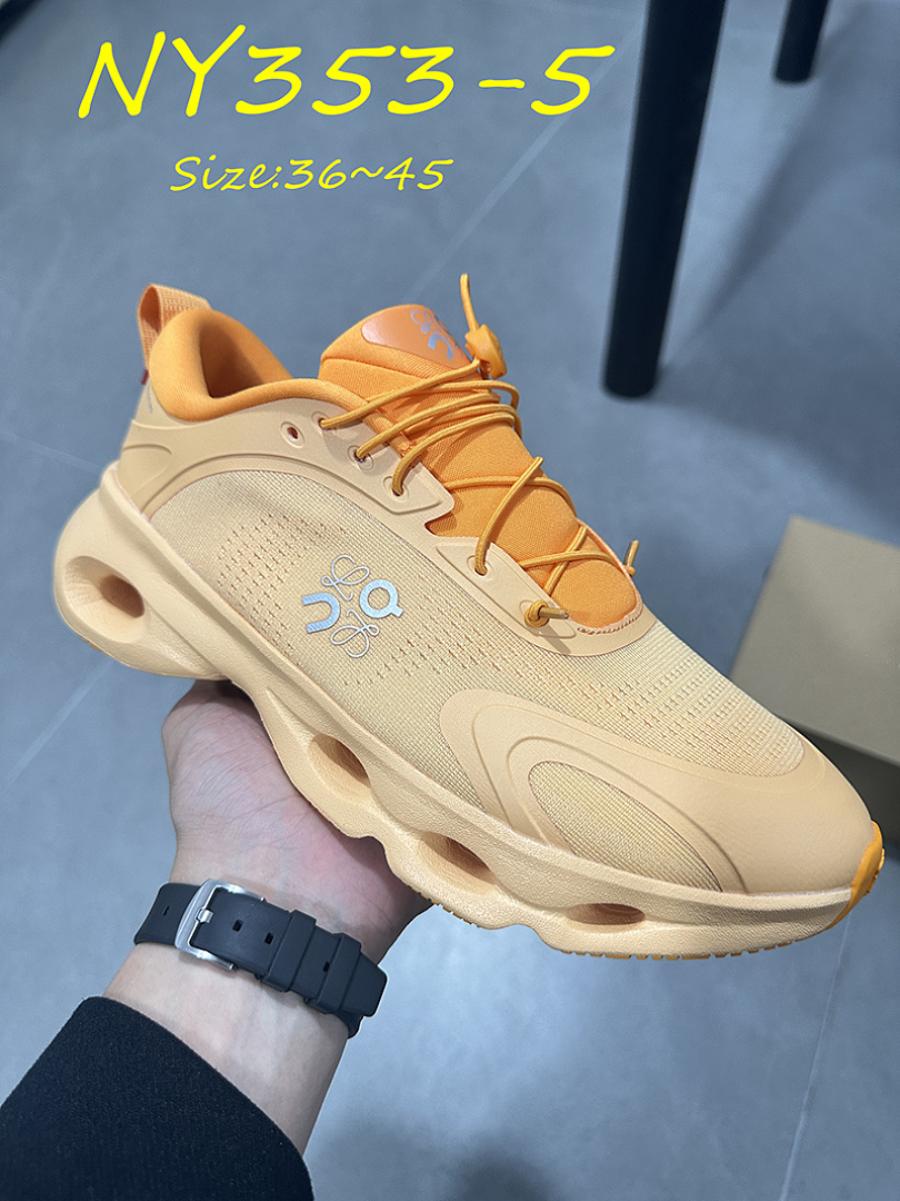 On Running x LOEWE Cloudsolo · NY353 — תמונה 21