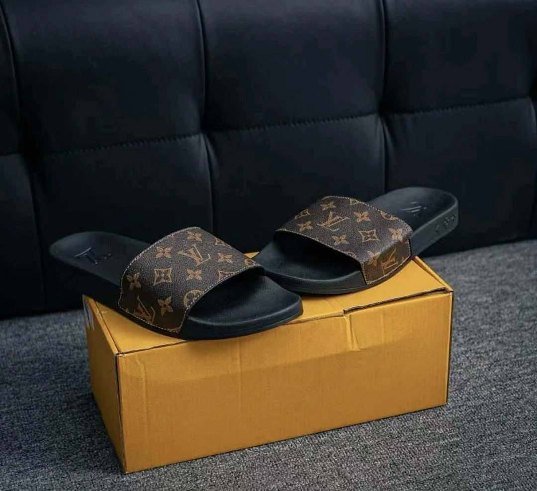 Louis Vuitton Waterfront Mule · HW68B