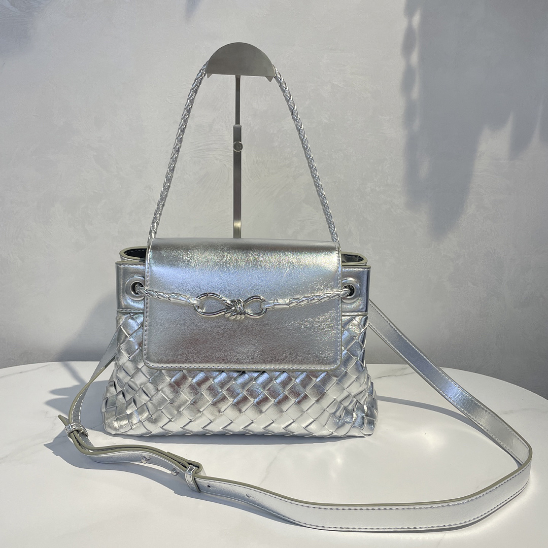 Bottega Veneta Andiamo Messenger · Q68T — תמונה 18