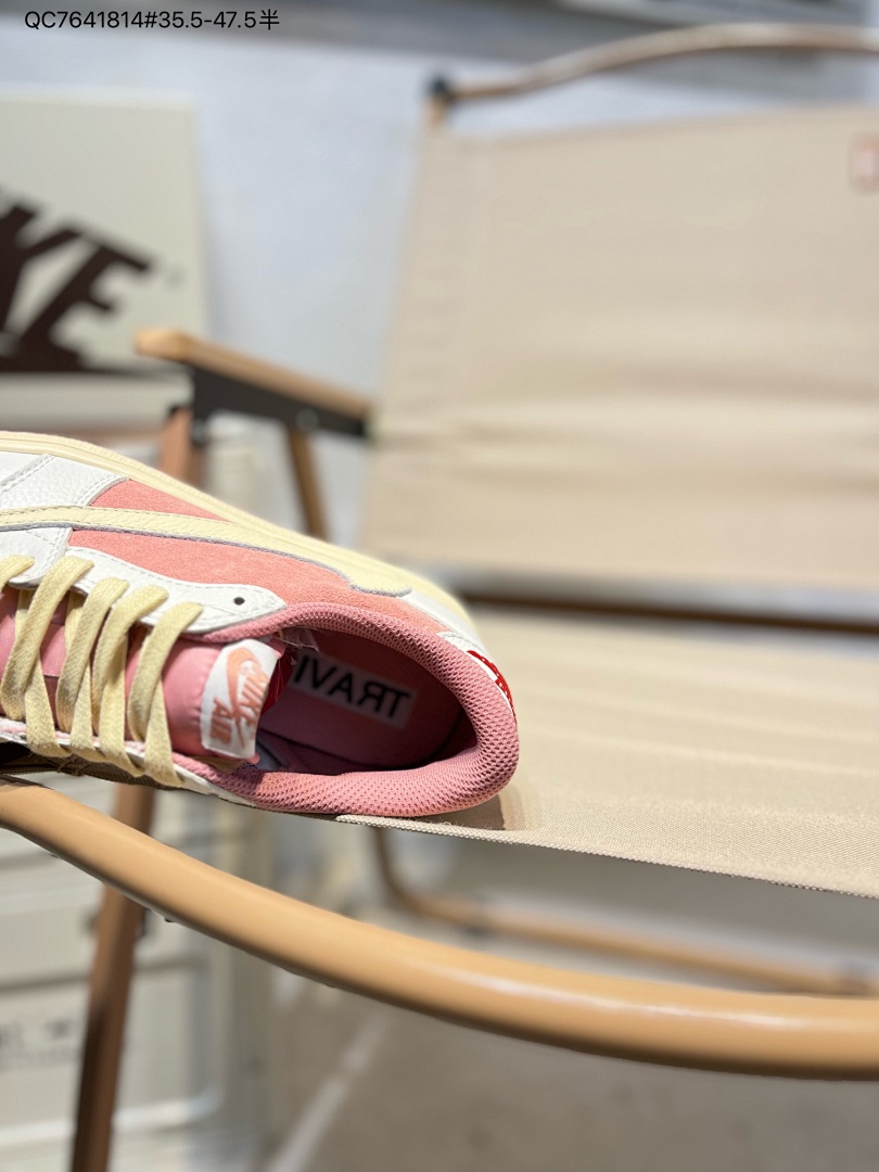 Air Jordan 1 Low OG · G67A — תמונה 6