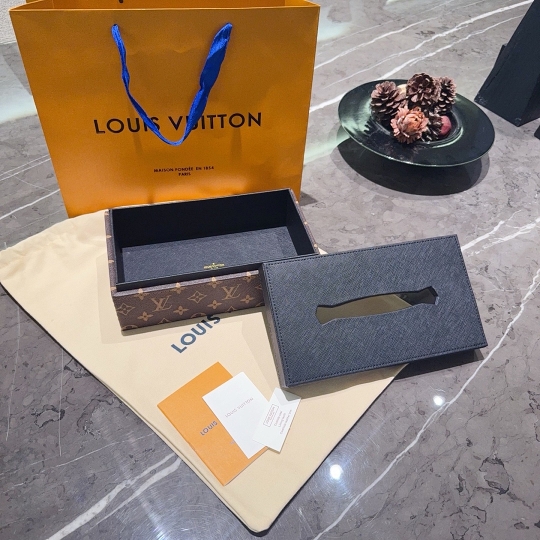 Louis Vuitton Madeleine Tissue Box · JFD2 — תמונה 20