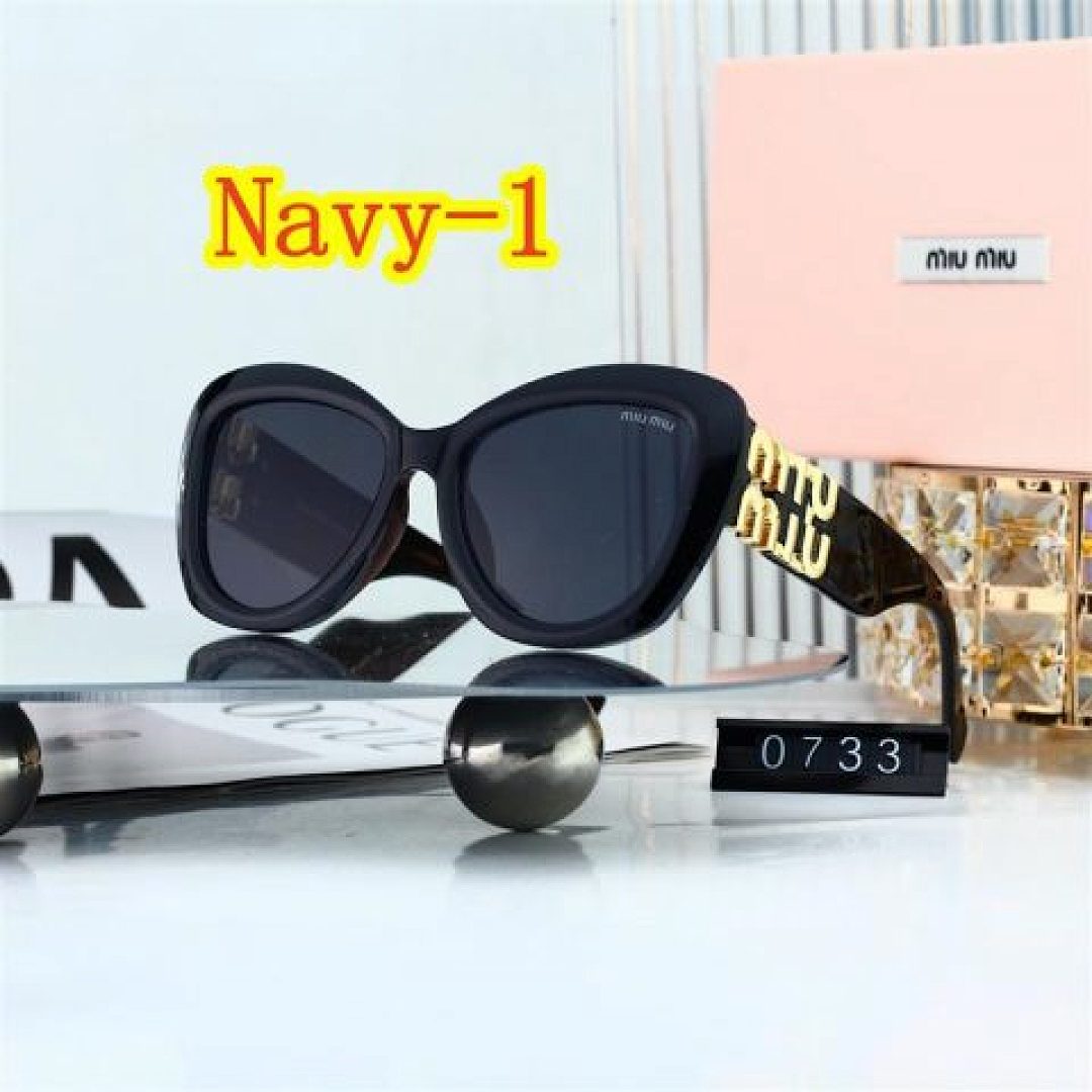 Navy MIUMIU sunglasses 36$ — תמונה 9