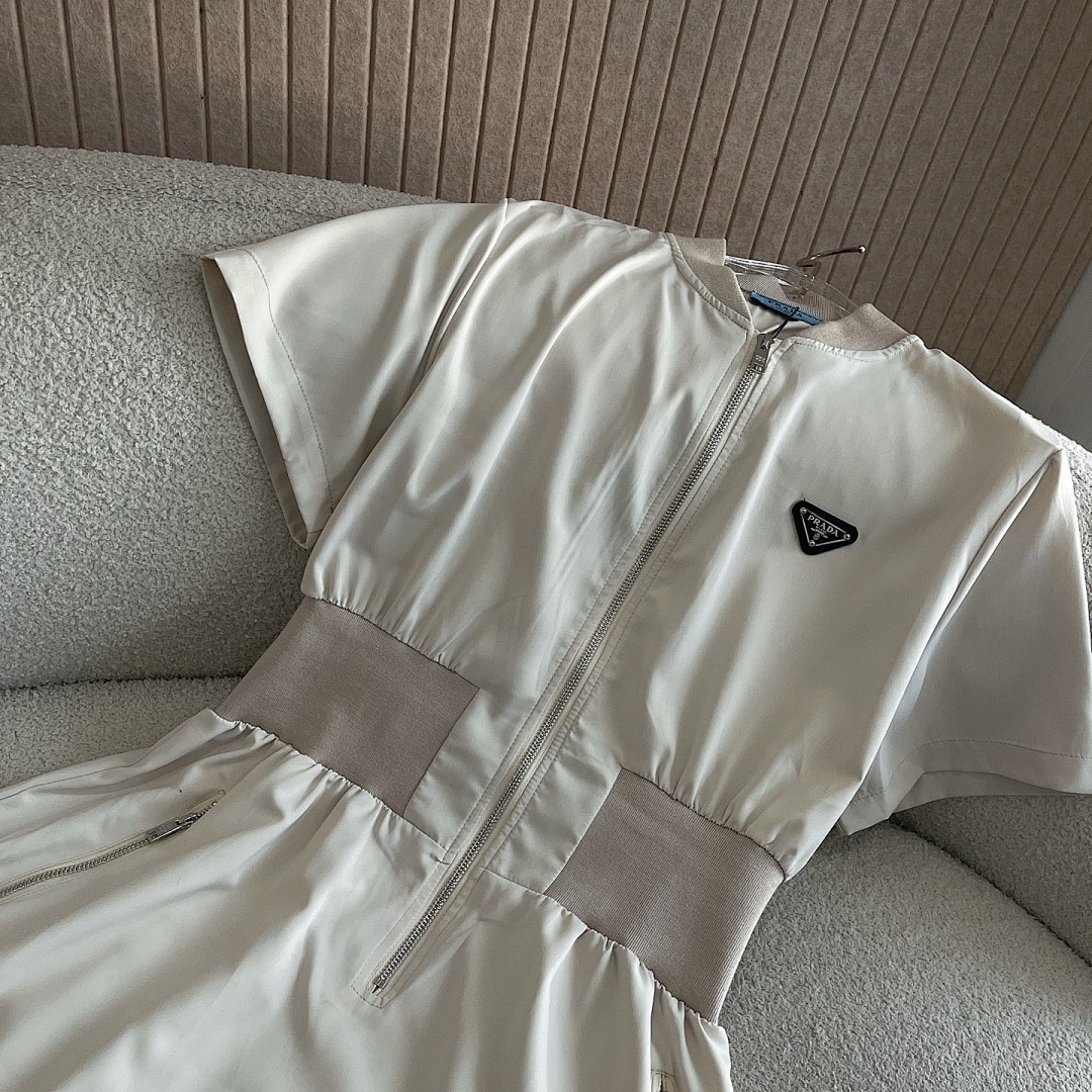 Prada — שמלה · JD51 — תמונה 4