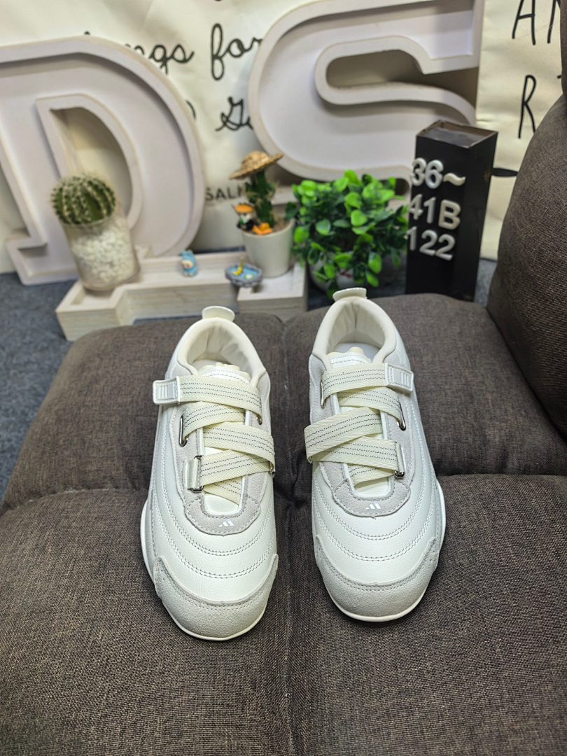 Adidas Urban Reverie · XB05 — תמונה 10