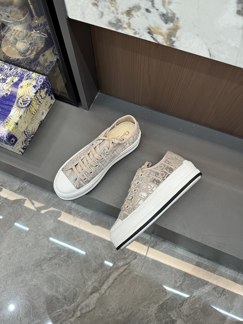 Walk'n'Dior Sneaker · T85U — תמונה 8