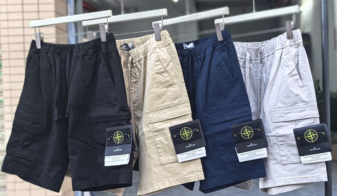 Stone Island — מכנסי ברמודה קארגו · RX68 — תמונה 13