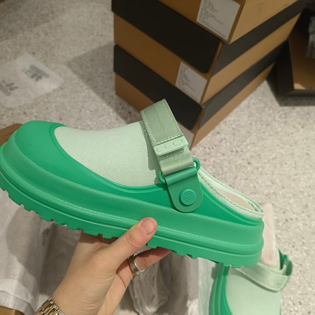 GU UGG Golden Glow Canvas Clog 75$ — תמונה 12