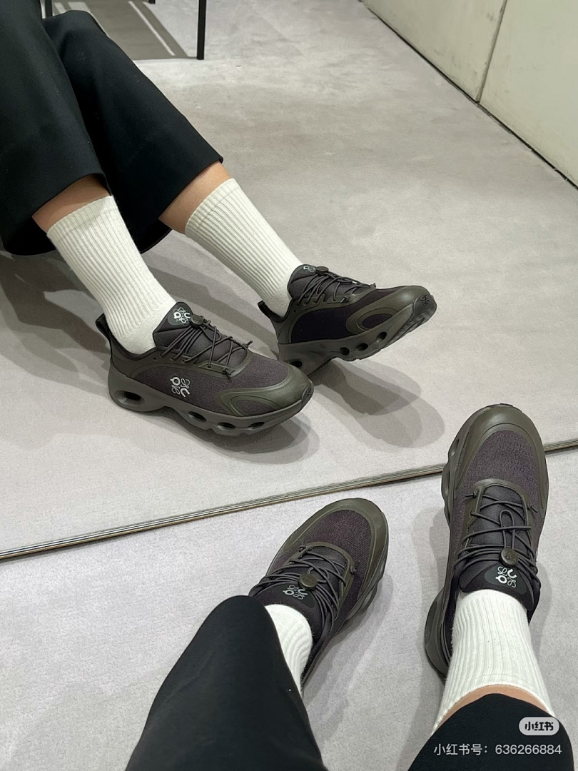 LOEWE x On Cloudsolo · 512V