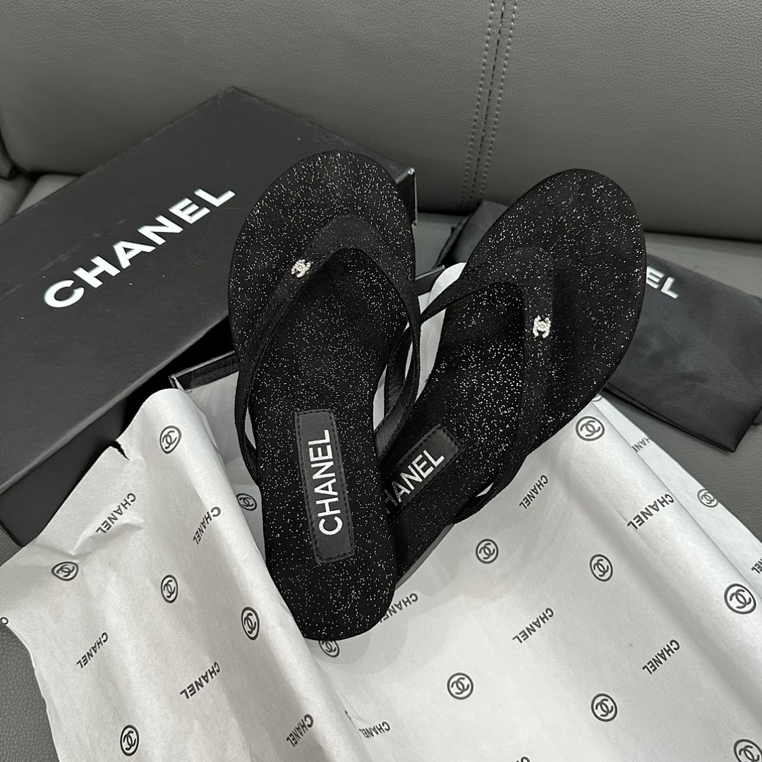 Chanel Thong Sandals · J6EC — תמונה 8