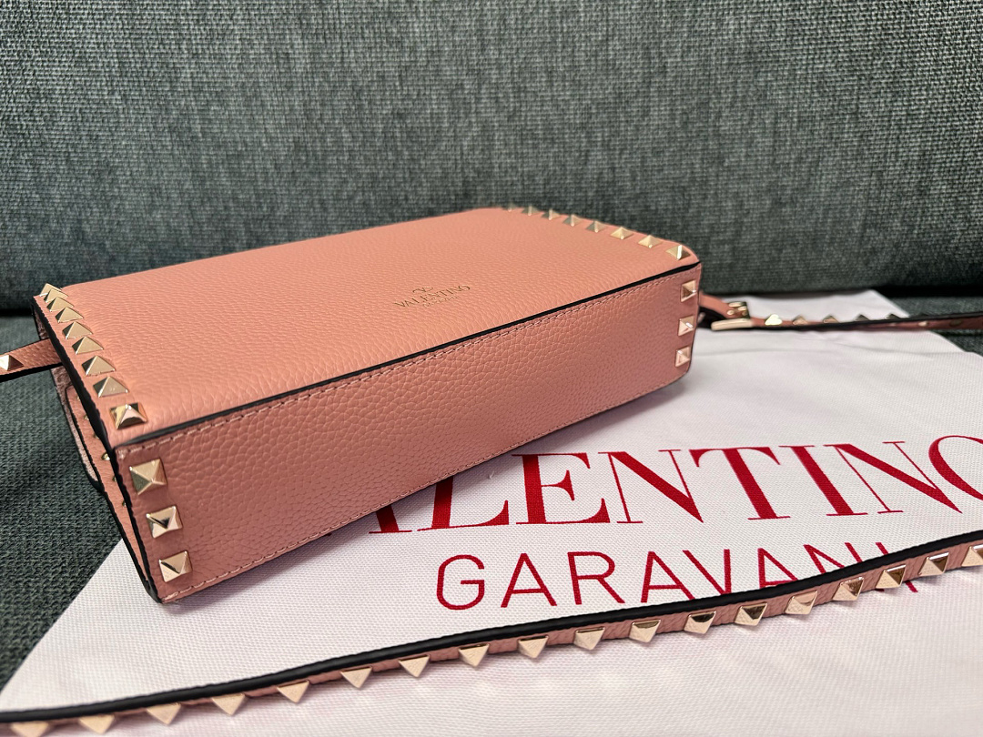 Valentino Rockstud · S65J — תמונה 3