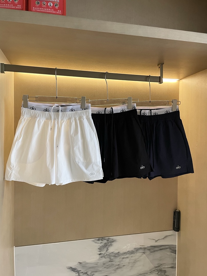 Alo Yoga — שורט אימונים · 2HS — תמונה 9