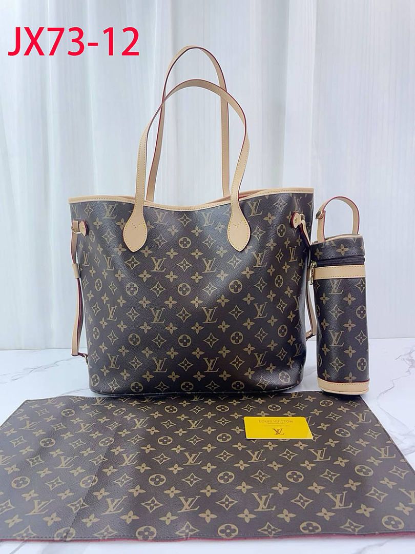 Gucci GG Supreme Diaper Bag · JX73 — תמונה 19