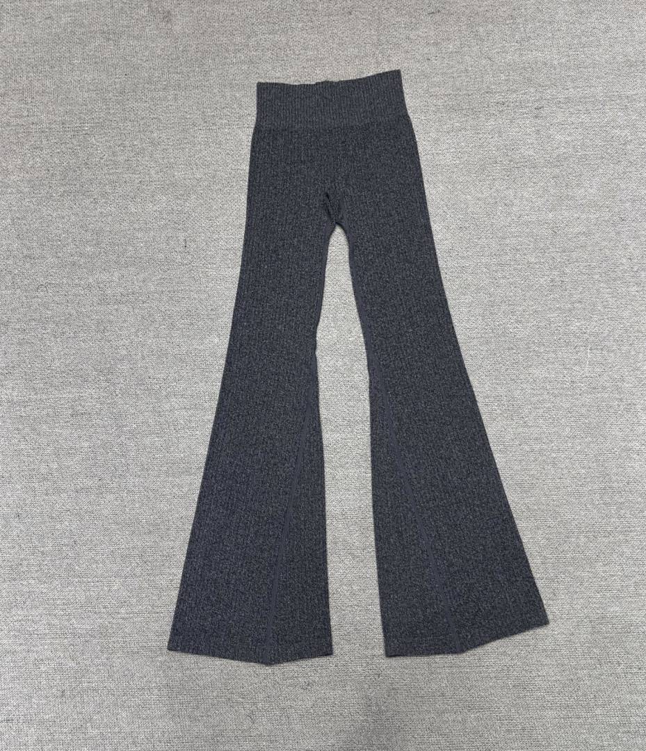 Alo Yoga — סט טרנינג · W694 — תמונה 8
