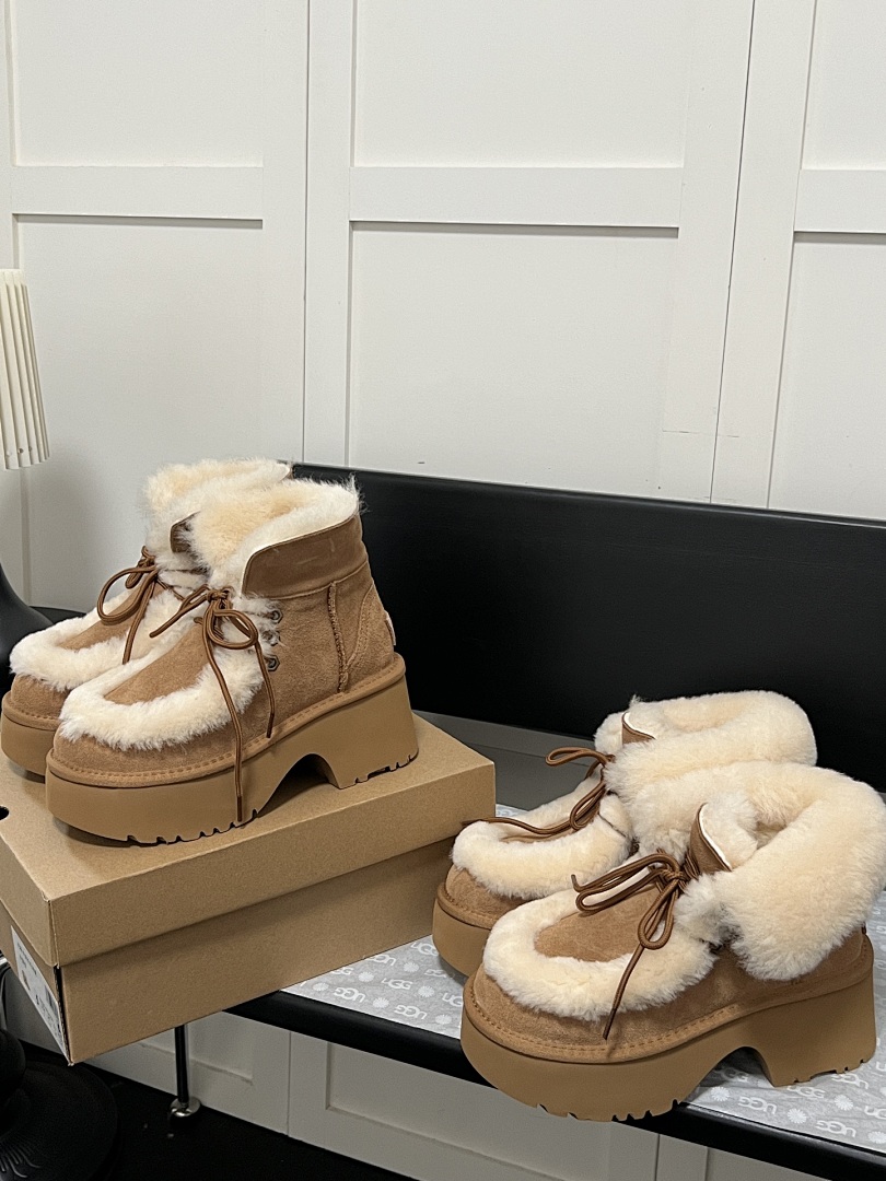 UGG Esmee · M8Z1 — תמונה 9